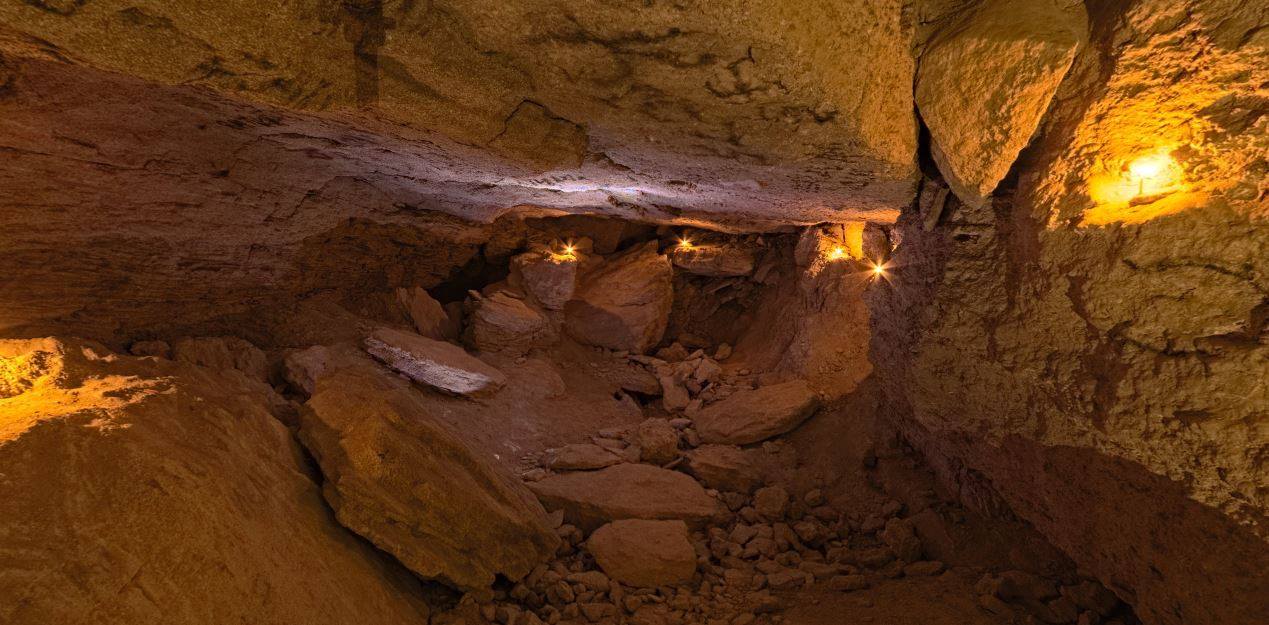 Автор: Геннадий Ганебный